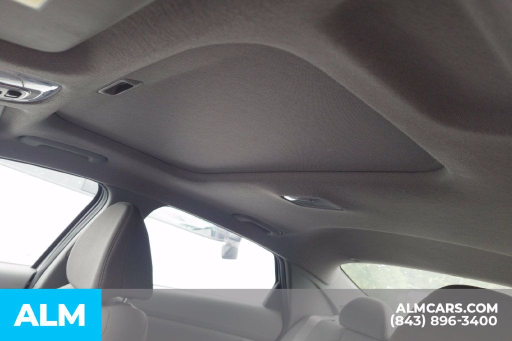 Used 2025 Hyundai Elantra SEL FWD image 8