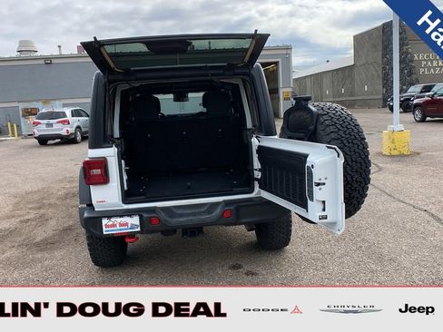 Used 2024 Jeep Wrangler Unlimited Rubicon image 32