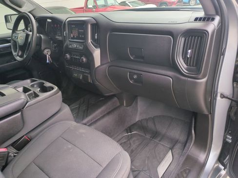 Used 2021 Chevrolet Silverado 1500 Custom AWD/4WD image 33