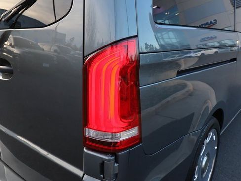 Used 2022 Mercedes-Benz Metris Passenger image 27