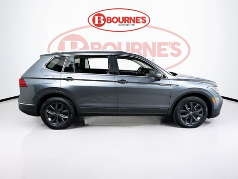 Used 2022 Volkswagen Tiguan SE AWD/4WD image 10