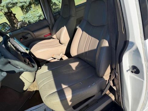 Used 1999 Chevrolet Astro Passenger RWD image 5