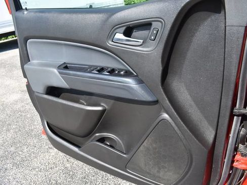 Used 2016 Chevrolet Colorado Z71 AWD/4WD image 33