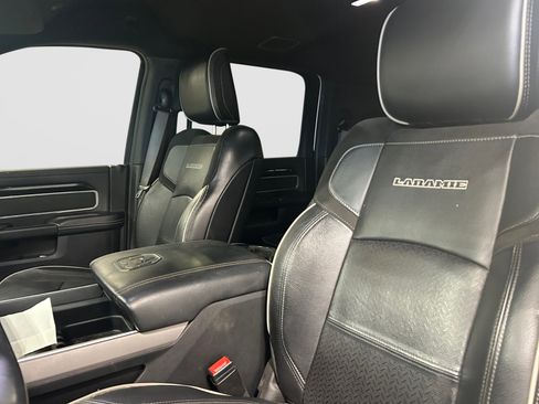 Used 2022 RAM 3500 Laramie AWD/4WD image 12