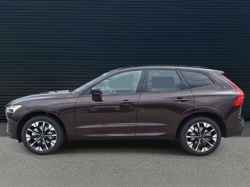 New 2026 Volvo XC60 B5 Plus w/ Climate Package image 3