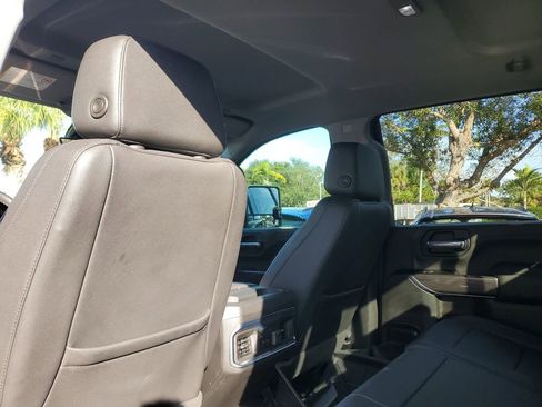 Certified 2022 Chevrolet Silverado 2500 LTZ w/ LTZ Plus Package image 15