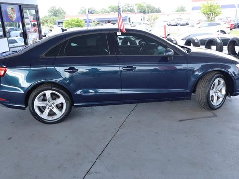 Used 2018 Audi A3 2.0T Premium FWD image 4