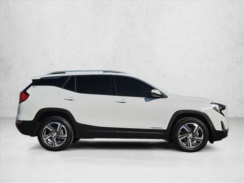 Used 2021 GMC Terrain SLT AWD/4WD image 4