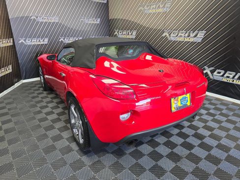 Used 2007 Pontiac Solstice GXP image 11
