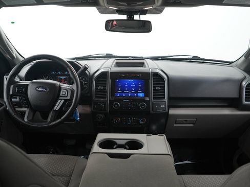 Used 2019 Ford F150 XLT w/ Equipment Group 302A Luxury AWD/4WD image 16