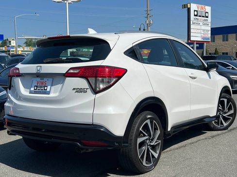 Used 2020 Honda HR-V Sport image 8