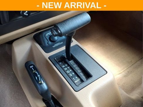 Used 2001 Jeep Wrangler Sahara AWD/4WD image 25