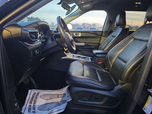 Used 2023 Ford Explorer XLT w/ Equipment Group 202A image 19