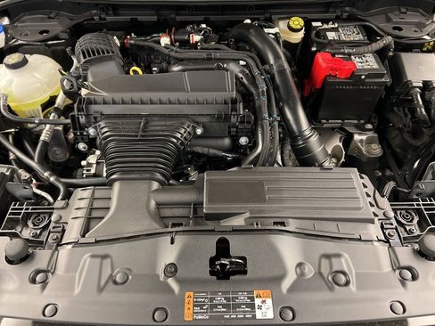 Used 2025 Lincoln Corsair Reserve w/ Jet Appearance Package image 37