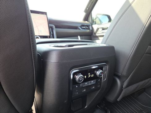 New 2026 GMC Yukon AT4 w/ AT4 Premium Plus Package AWD/4WD image 31