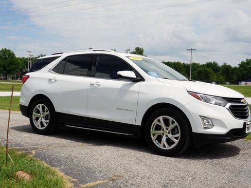 Used 2018 Chevrolet Equinox LT FWD image 5