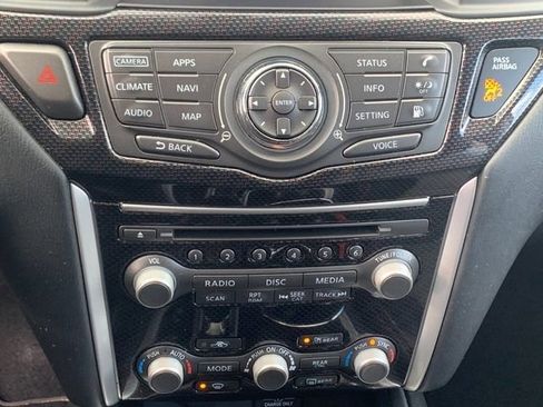 Used 2020 Nissan Pathfinder SL image 23