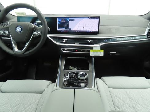 New 2026 BMW X5 xDrive50e AWD/4WD image 13