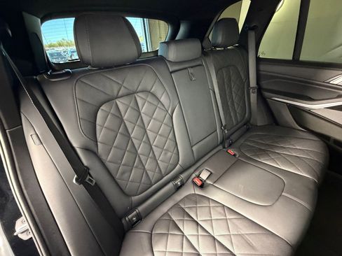 Used 2024 BMW X5 sDrive40i w/ M Sport Package image 32