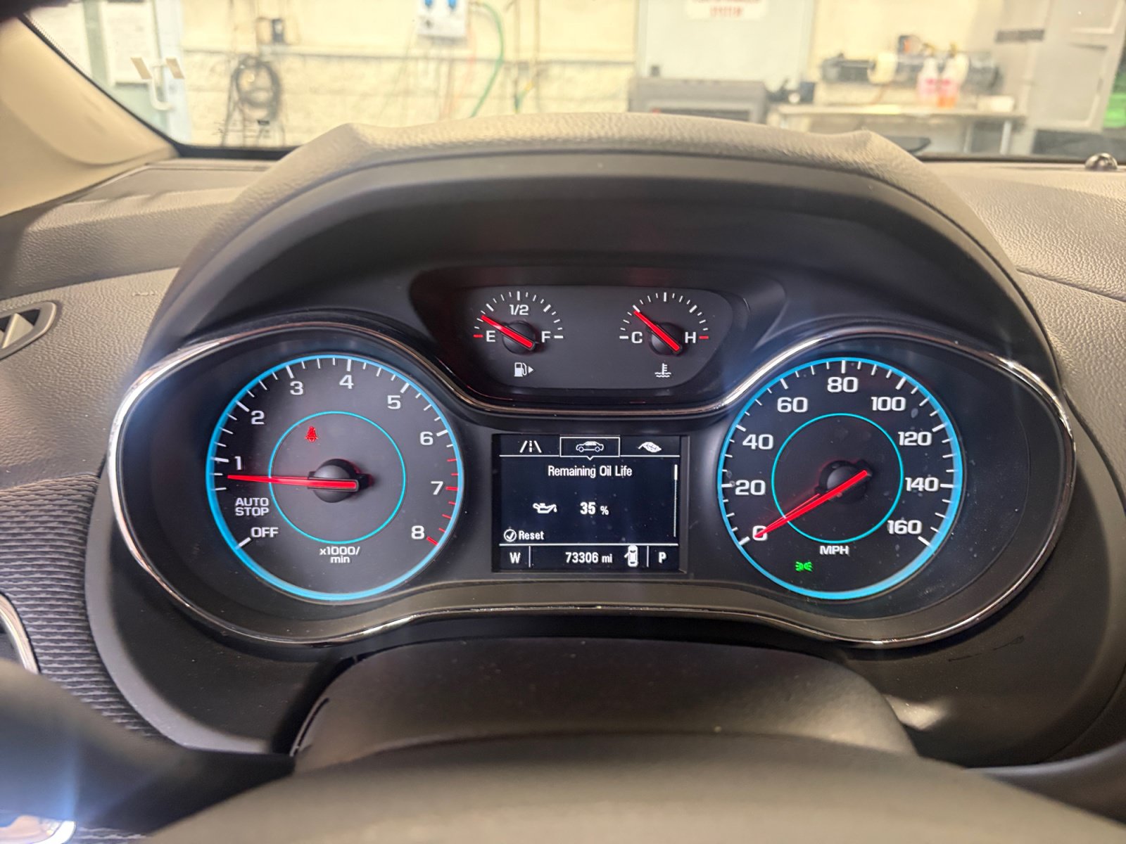 Used 2017 Chevrolet Cruze LT FWD image 12