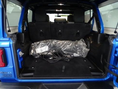 Certified 2023 Jeep Wrangler Unlimited Rubicon 4xe w/ Steel Bumper Group image 21