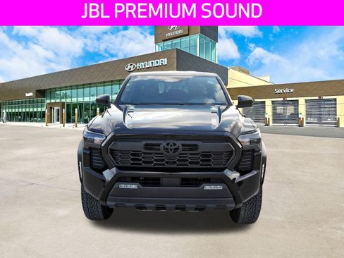 Used 2024 Toyota Tacoma TRD Off-Road image 2