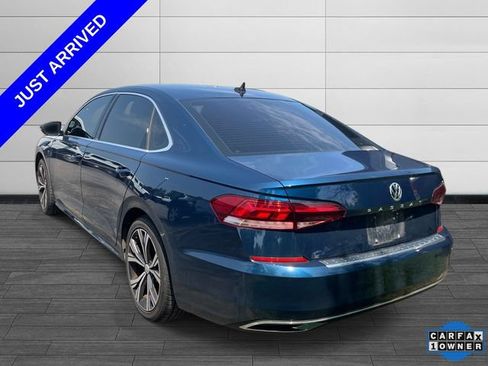 Used 2021 Volkswagen Passat 2.0T SE FWD image 4