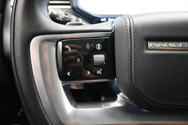 Used 2024 Land Rover Range Rover SV AWD/4WD image 12
