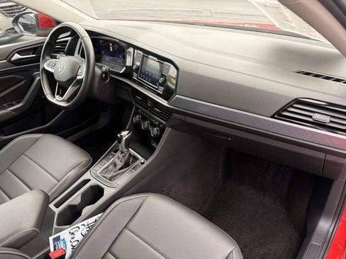 Used 2024 Volkswagen Jetta SE FWD image 26