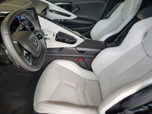 Used 2023 Chevrolet Corvette Stingray Preferred Cpe w/ Engine Appearance Package RWD image 4