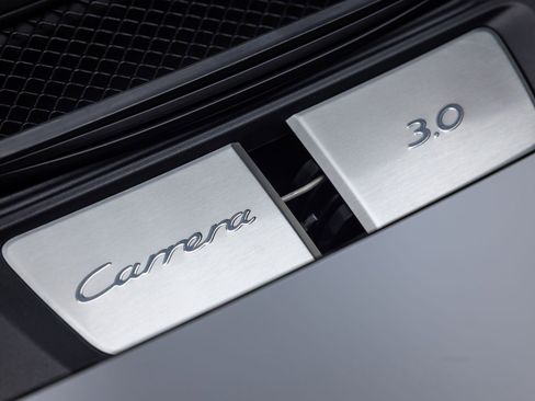 Used 2019 Porsche 911 Carrera image 20