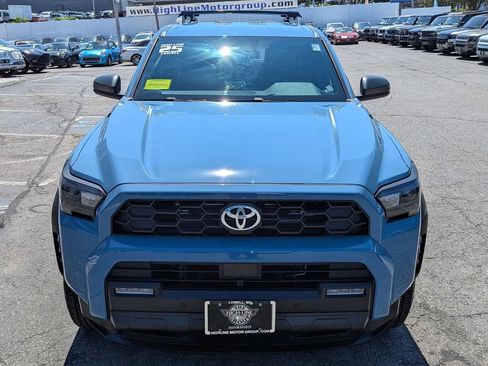 Used 2025 Toyota 4Runner TRD Off-Road AWD/4WD image 3