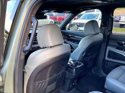 Used 2024 Kia Telluride SX Prestige X-Pro AWD/4WD image 12