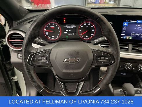 Used 2024 Chevrolet Trax RS w/ Driver Confidence Package image 11