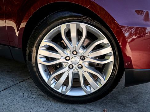 Used 2017 Land Rover Range Rover Sport HSE image 13