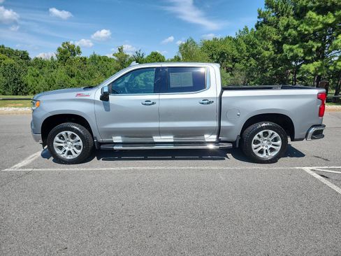 Used 2024 Chevrolet Silverado 1500 LTZ AWD/4WD image 2