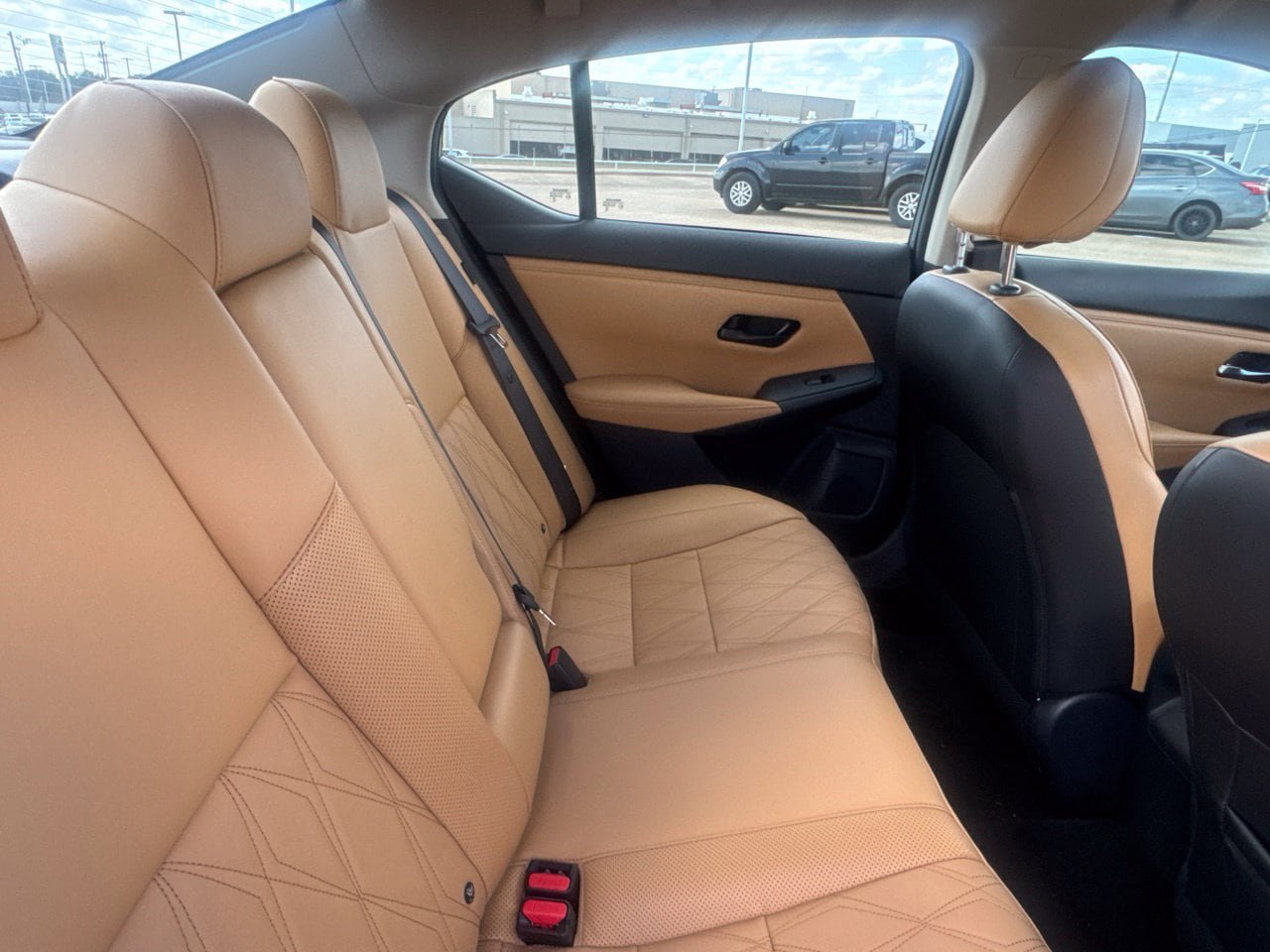 Certified 2025 Nissan Sentra SV w/ SV Premium Package FWD image 39