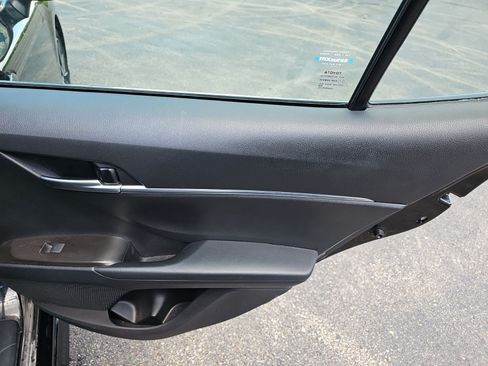 Used 2024 Toyota Camry SE FWD image 16