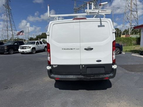 Used 2017 Ford Transit 250 130 Low Roof RWD image 5
