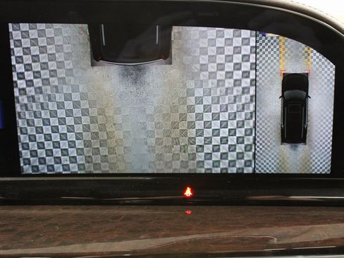 Used 2023 Cadillac Escalade Premium Luxury Platinum image 22