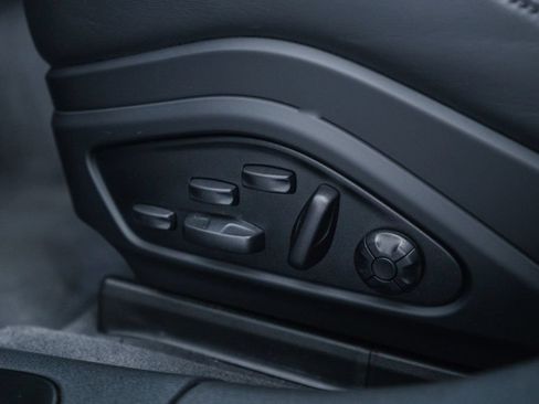 Certified 2025 Porsche Panamera GTS AWD/4WD image 31