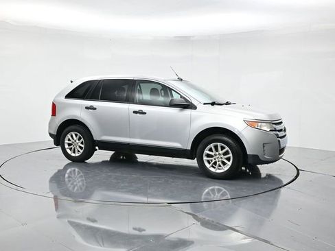 Used 2013 Ford Edge SE FWD image 3