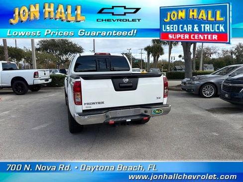 Used 2019 Nissan Frontier SV image 8