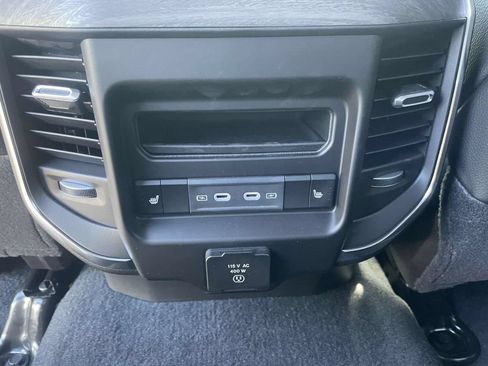 New 2026 RAM 2500 Laramie AWD/4WD image 21