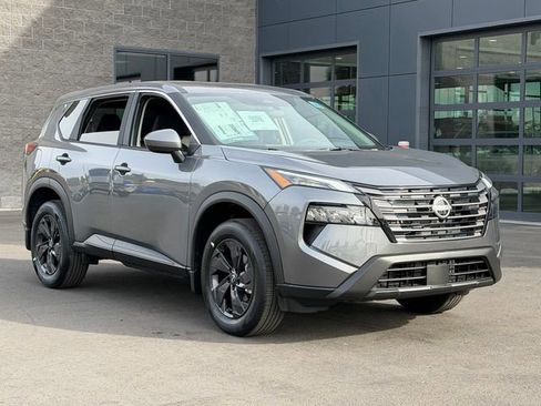 New 2026 Nissan Rogue SV AWD/4WD image 9