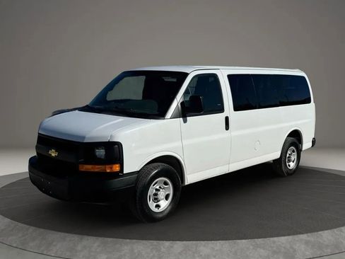 Used 2014 Chevrolet Express 2500 LS image 1