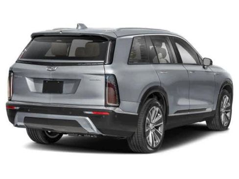 Used 2026 Cadillac Vistiq Sport image 3