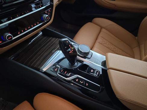 Used 2021 BMW 530e RWD image 27