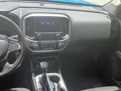 Used 2022 Chevrolet Colorado LT RWD image 32