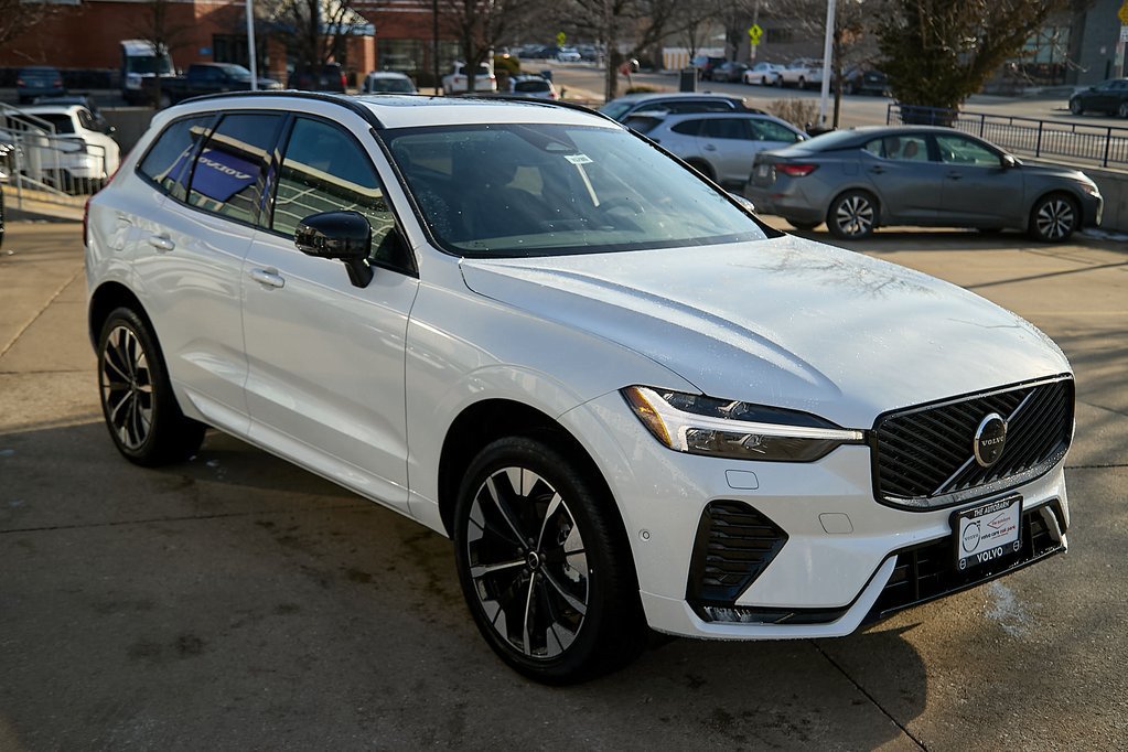 New 2026 Volvo XC60 B5 Plus w/ Climate Package AWD/4WD image 6